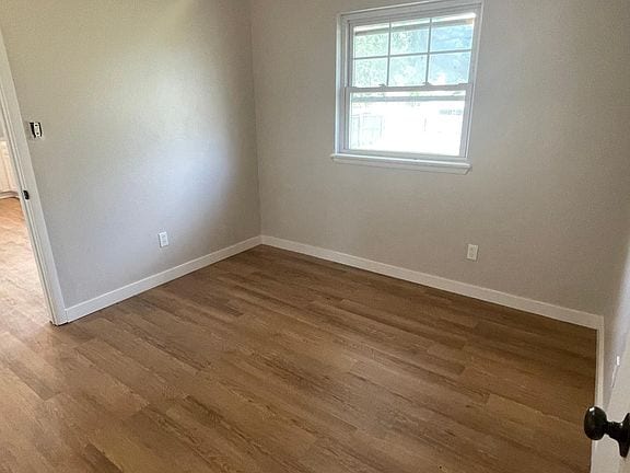 Building Photo - 1117 W Woodlane Dr