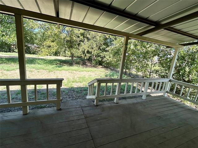 Building Photo - 206 W King St