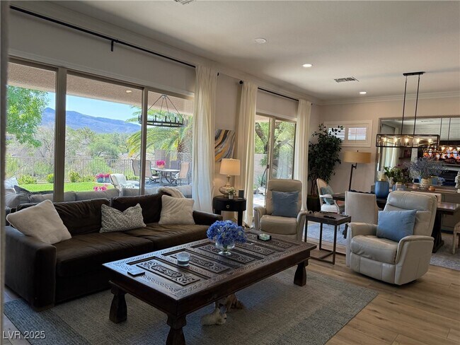 Building Photo - 105 Fountainhead Cir