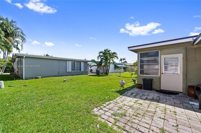 Building Photo - 4938 NW 54th Ct