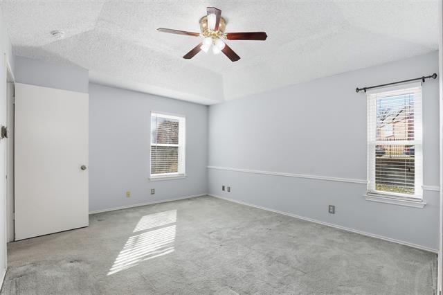 Building Photo - 1611 Willow Ln