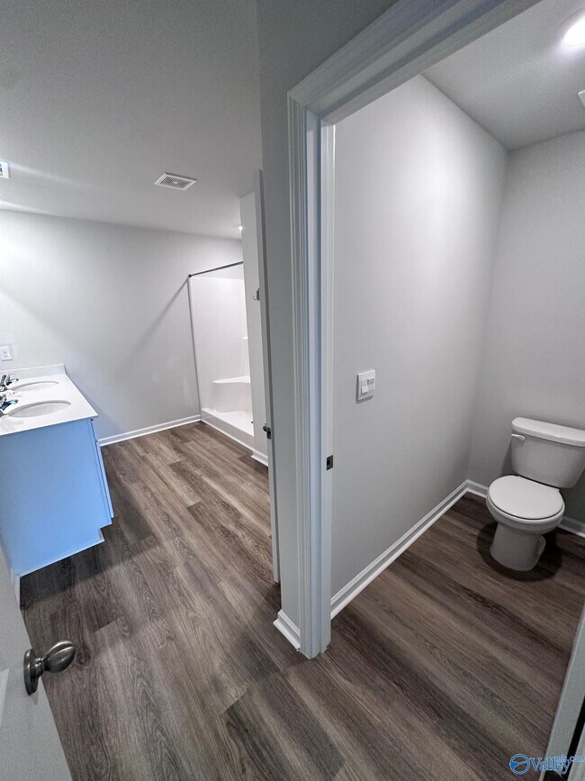 Building Photo - 213 Chubbs Ln