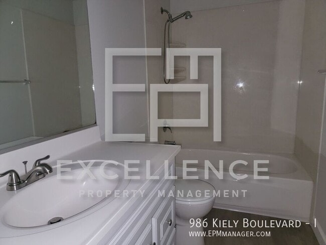Building Photo - 986 Kiely Blvd