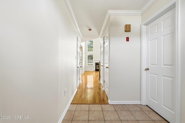 Building Photo - 69 Daniele Dr