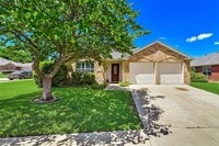 Building Photo - 1206 Periwinkle Dr