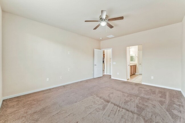 Building Photo - Charming Home in a Prime Southwest Las Vegas Location!