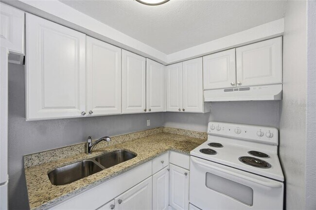 Building Photo - 1302 Morris Park