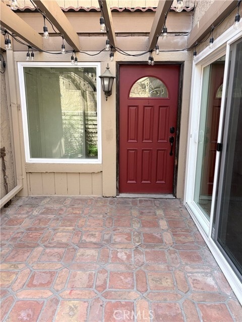 Building Photo - 1421 Vista Grande