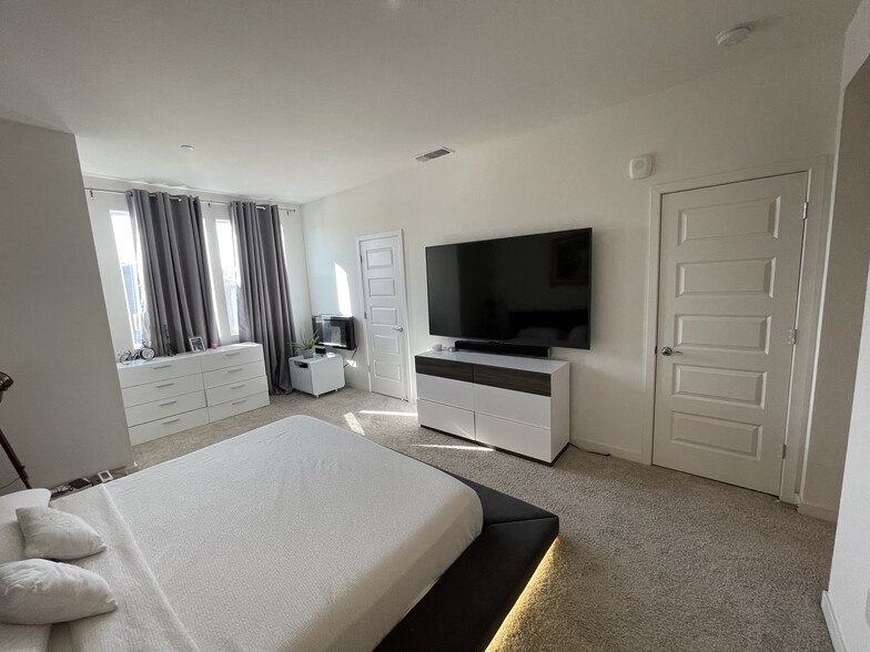 Master bedroom with double walk-in closet - 1780 Boxcar Cir