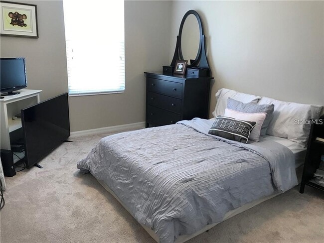 Building Photo - 6911 Woodchase Glen Dr