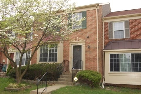 Building Photo - 8212 Londonderry Ct