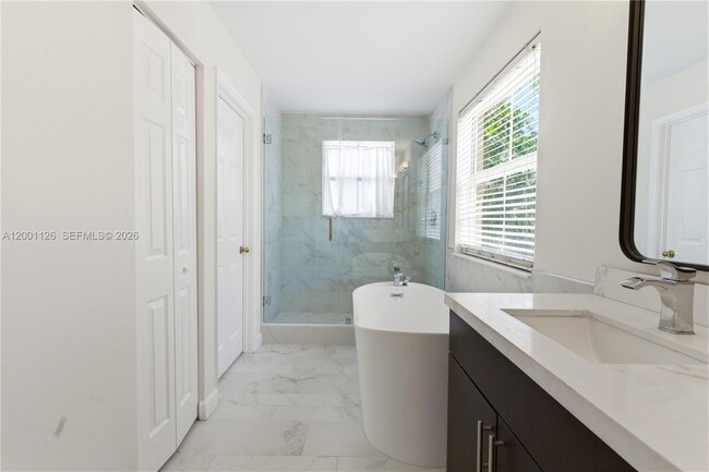 Building Photo - 4808 SW 157th Way