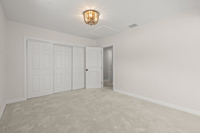 Building Photo - 15473 Lemay St