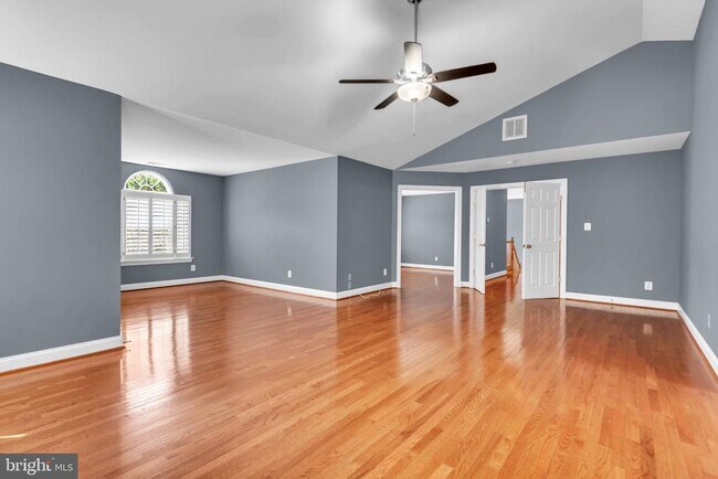 Building Photo - 3355 Lancer Ct
