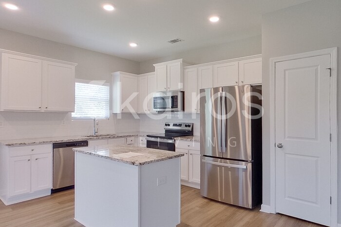 Building Photo - 167 Williams Ln