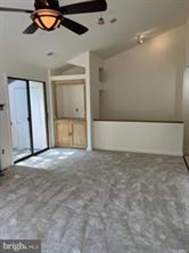 Building Photo - Cozy 1 Bedroom with a Loft