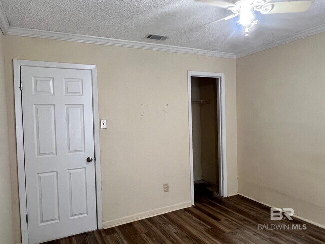 Building Photo - 72 Grimes Ln