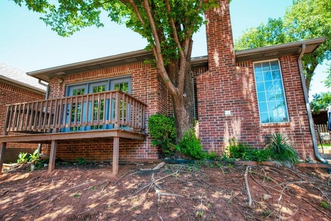 Building Photo - 1629 Tenbears Rd