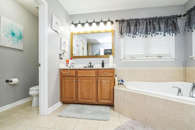Building Photo - 3638 Thomasson Crossing Dr