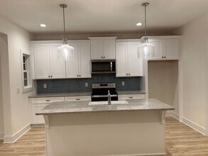 Building Photo - Charming 2BR House in Opelika