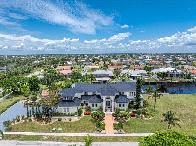 Building Photo - 202 George Rd SE