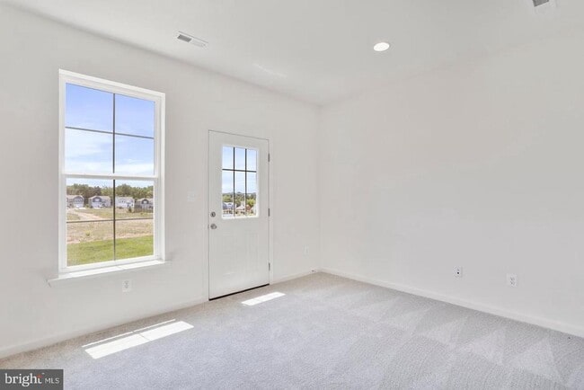 Building Photo - 124 Tuxford Rd
