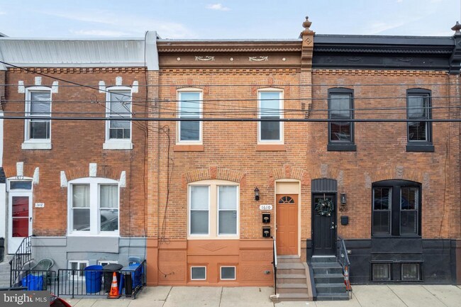 Building Photo - 1610 S 24th St