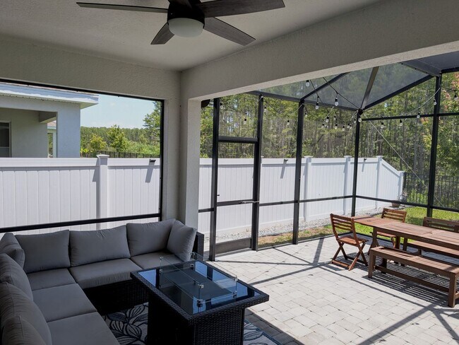 Building Photo - Beautiful 4/3 Home For Rent in Storey Lake...