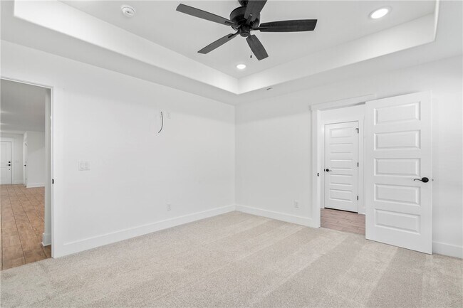 Building Photo - 4300 SW Adams Rd