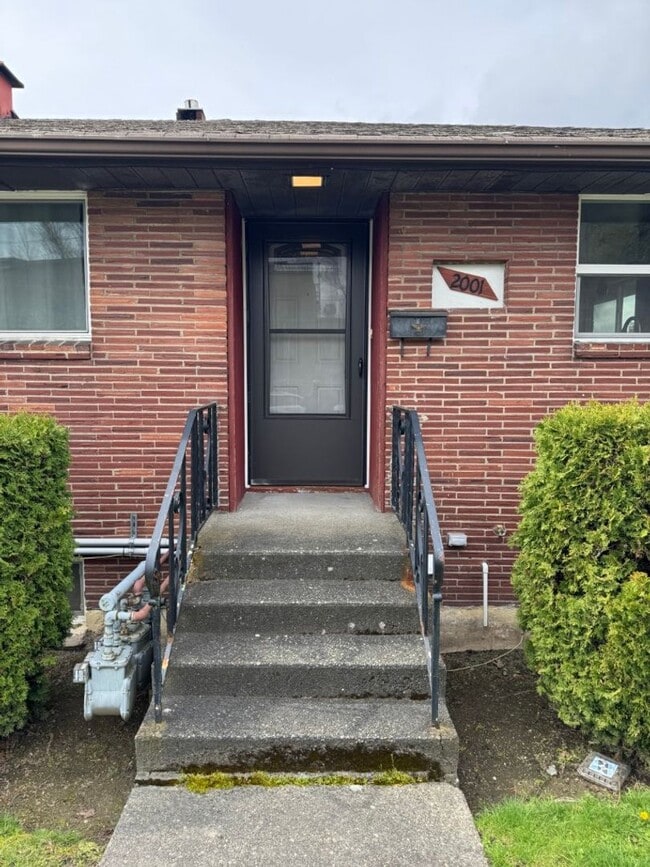 Building Photo - 2bd/1ba Seattle Apartment