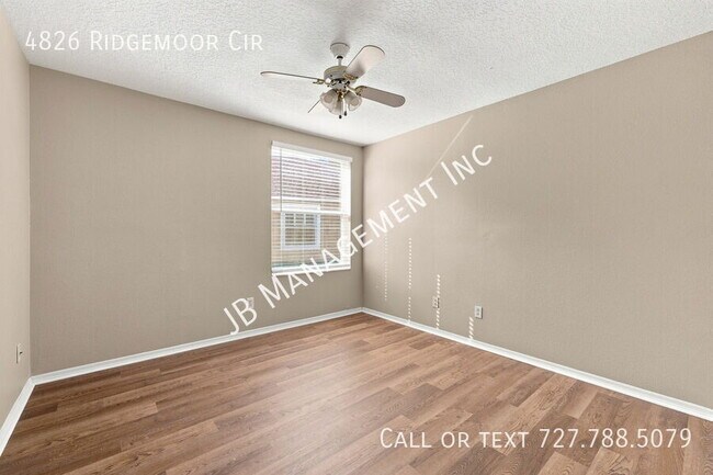 Building Photo - 4826 Ridgemoor Cir