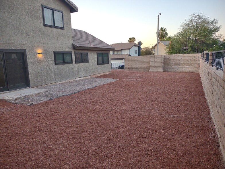 Back yard - 322 Esquina Dr