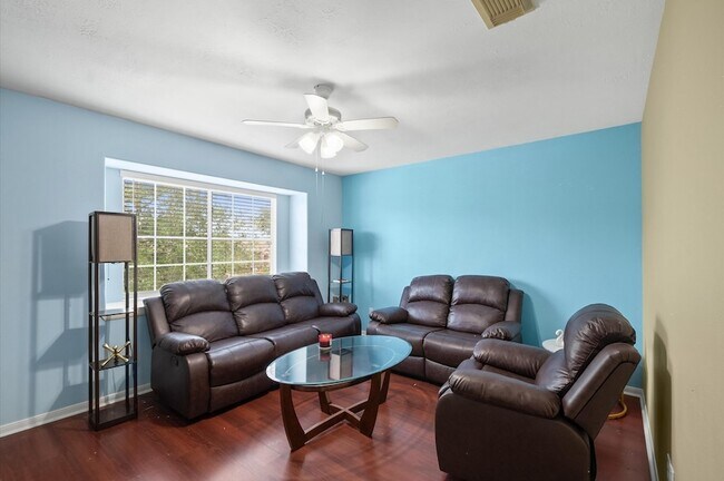 Building Photo - 13723 Anwar Dr
