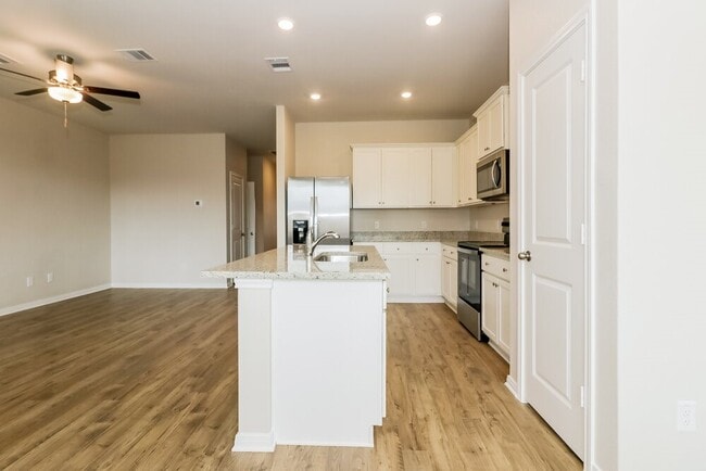 Building Photo - 7618 Tipton Meadow Way