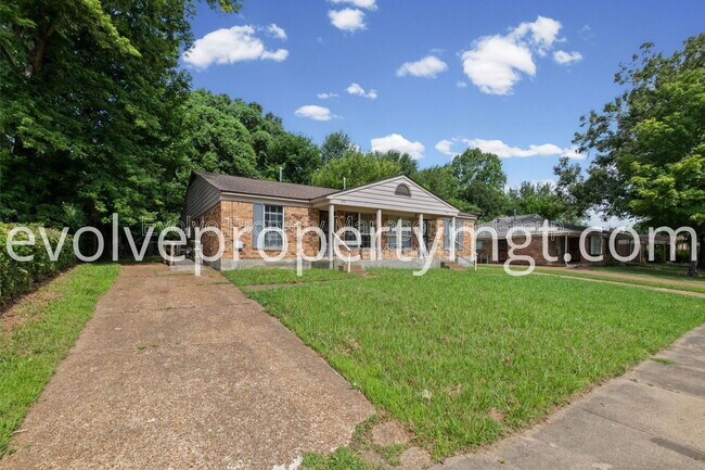 Building Photo - 3771 Ironwood Dr