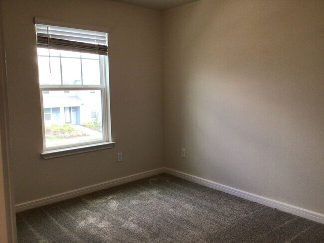 Building Photo - 14238 Sapelo Beach Dr