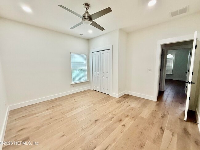 Building Photo - 154 Kiwi Palm Ct