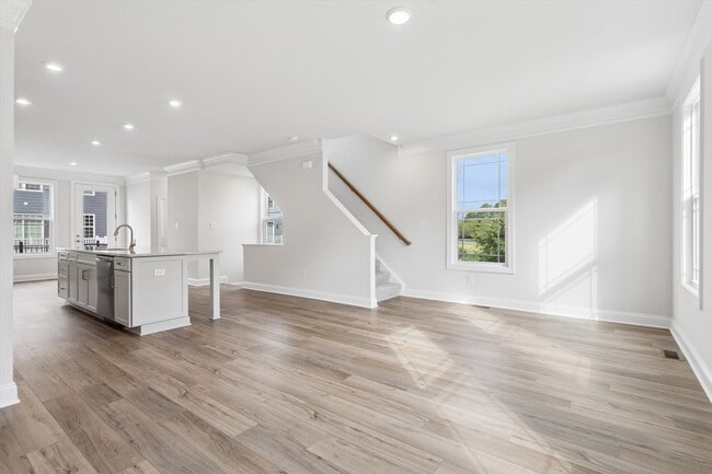 Building Photo - 105 Bracewell Ln