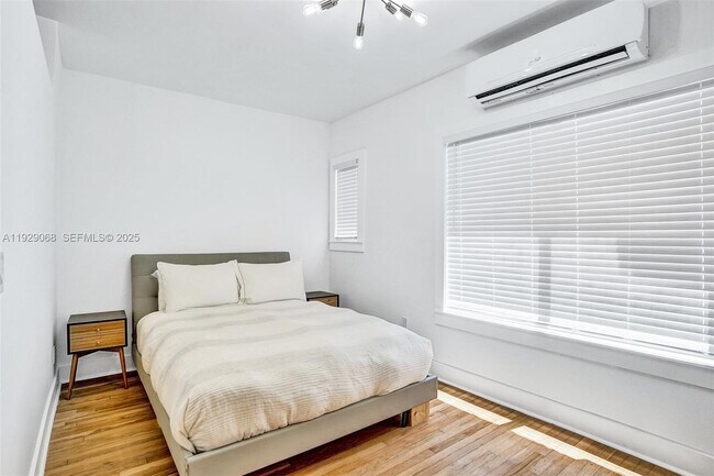 Building Photo - 1656 Polk St