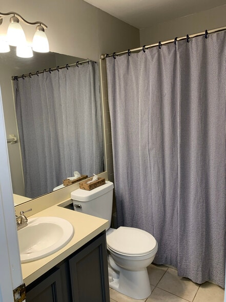 Building Photo - 340 Causeway Blvd