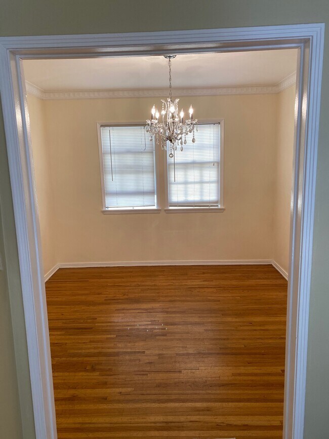 Formal Dining Room - 1530 S Beverly Dr