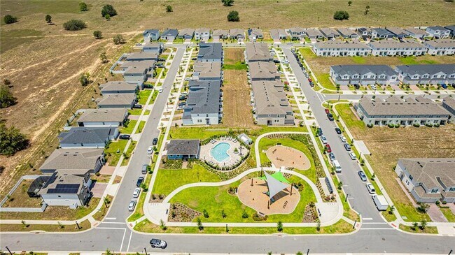 Building Photo - 1160 Lakeshore Breeze Pl