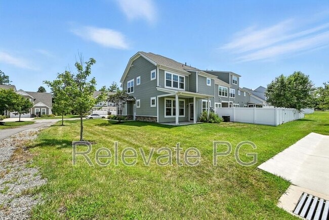 Building Photo - 9893 Honeybee Dr