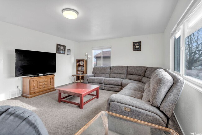 Building Photo - RES_CLOWARD_521