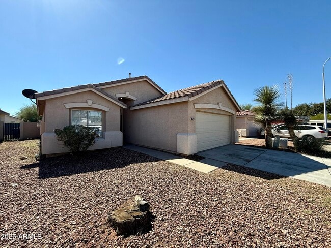 Building Photo - 10527 W Windsor Blvd