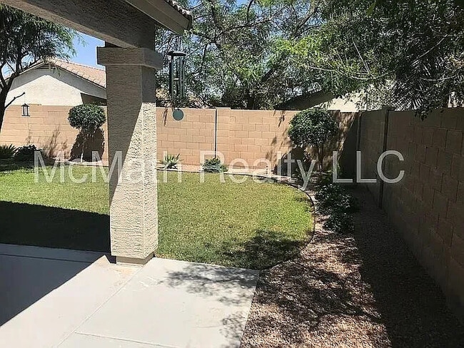 Building Photo - Beautiful 3-bedroom 2-bathroom