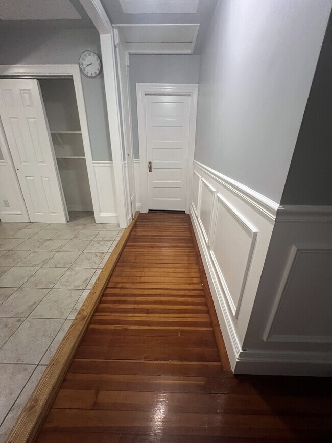 Edgewood View 163165 Norwood Ave Cranston RI 02905 Apartment Finder