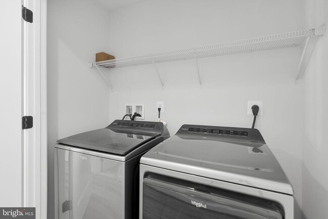 Building Photo - 257 Redpoll Alley