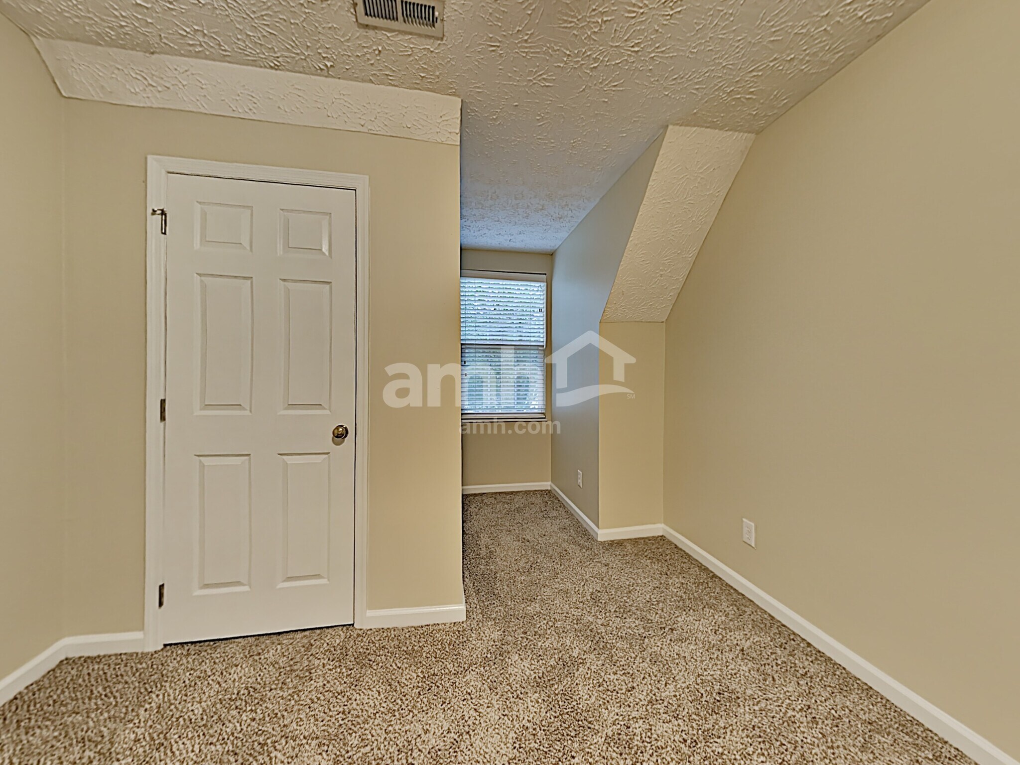 Building Photo - 6955 Saint Croix Ln