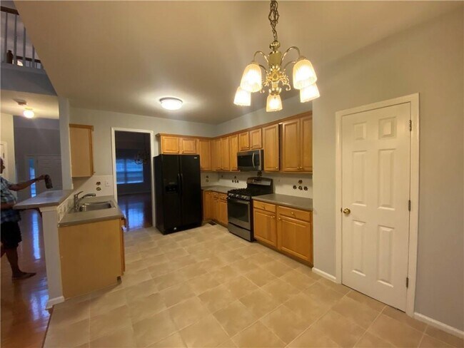 Building Photo - 12945 Morningpark Cir
